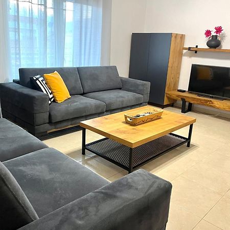 Onar Luxury Apartment Néa Péramos Εξωτερικό φωτογραφία