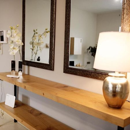 Onar Luxury Apartment Néa Péramos Εξωτερικό φωτογραφία