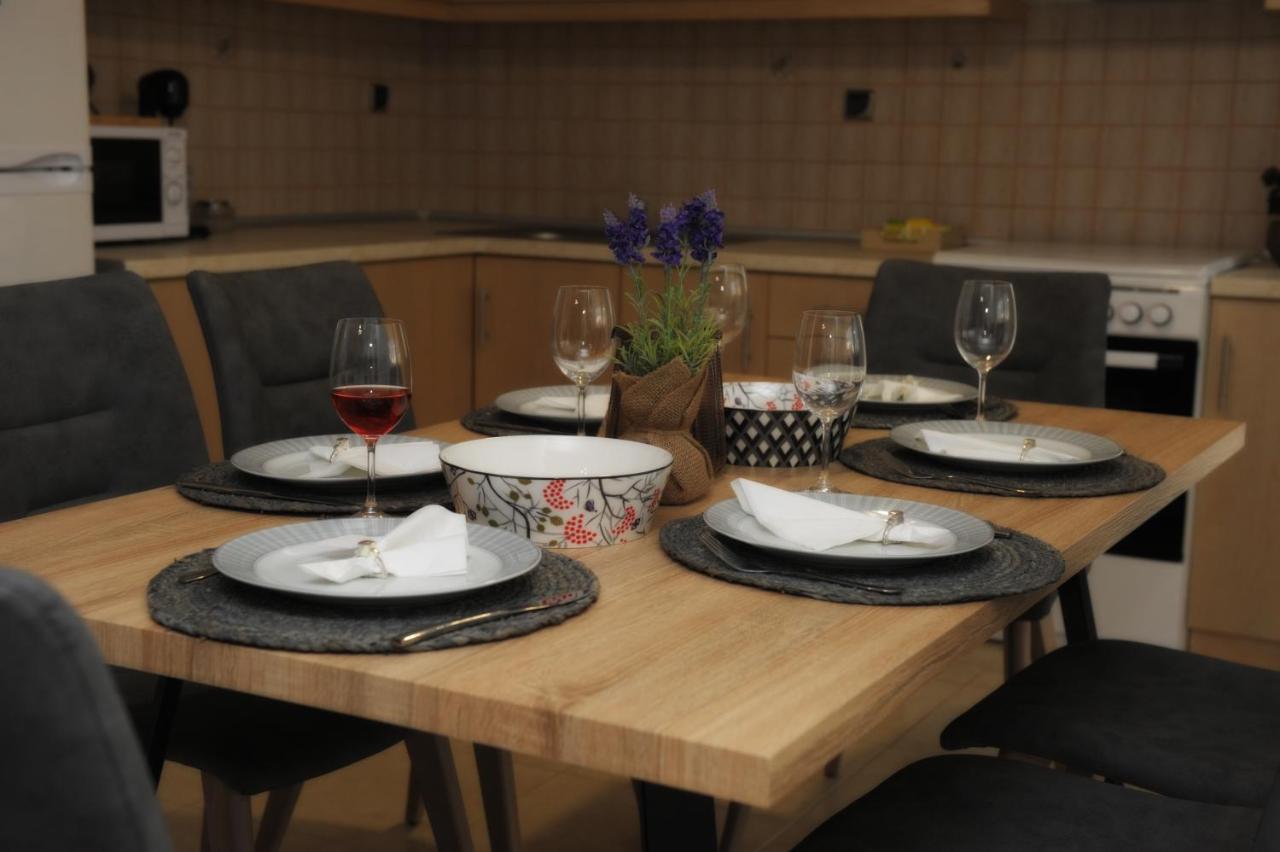 Onar Luxury Apartment Néa Péramos Εξωτερικό φωτογραφία