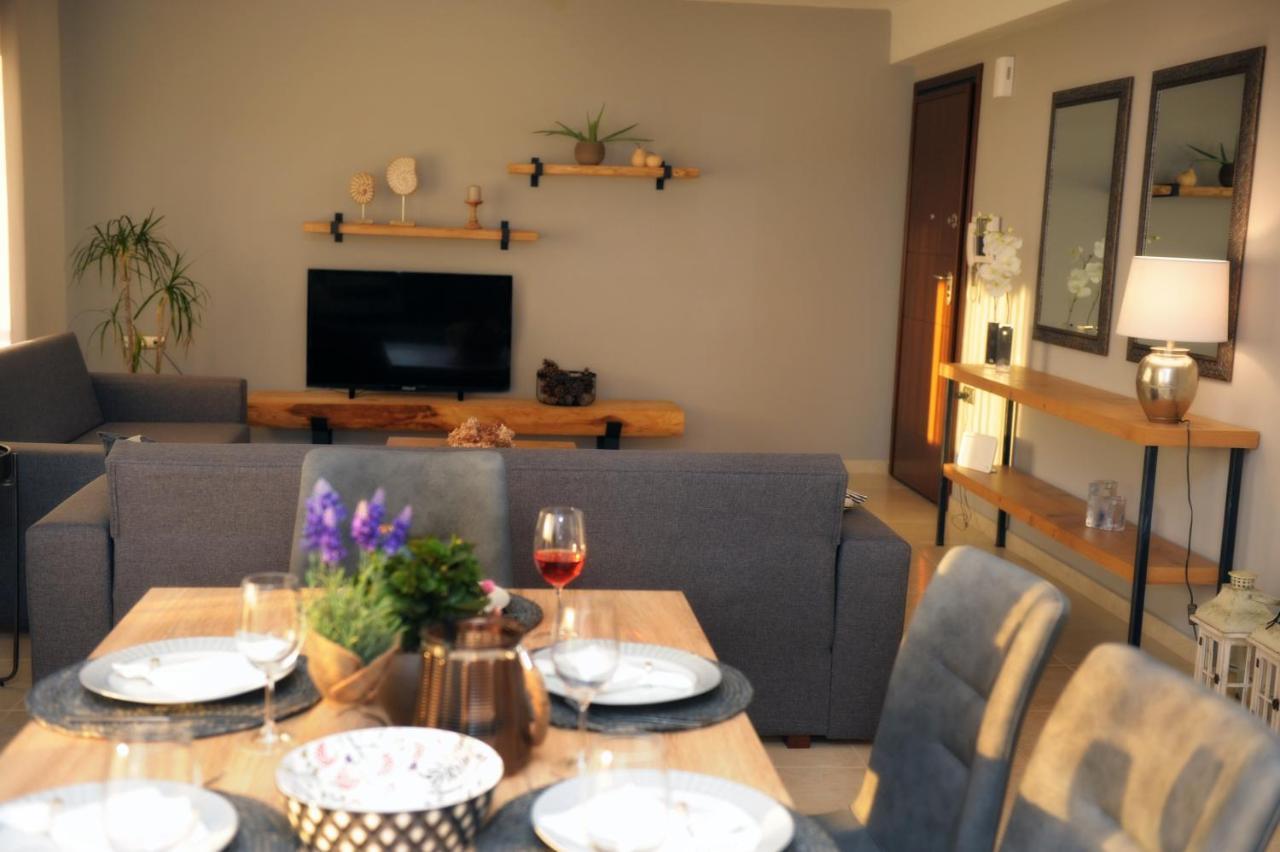 Onar Luxury Apartment Néa Péramos Εξωτερικό φωτογραφία