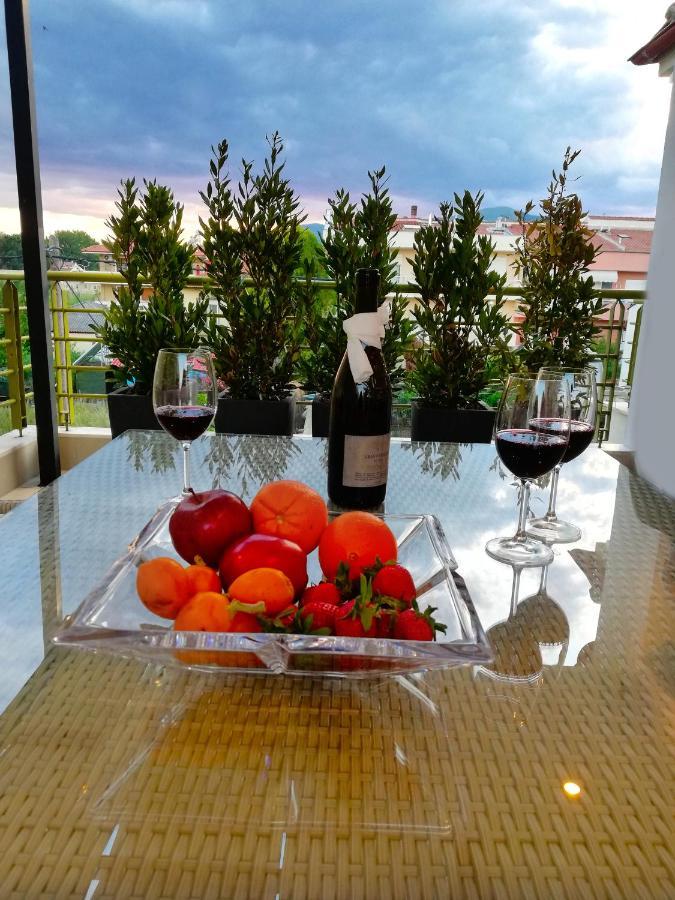Onar Luxury Apartment Néa Péramos Εξωτερικό φωτογραφία