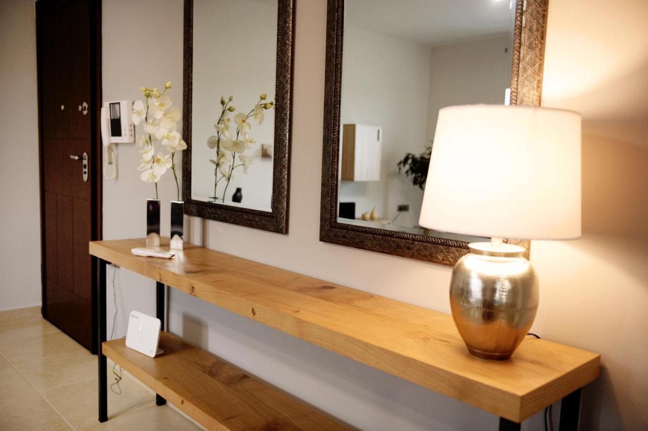 Onar Luxury Apartment Néa Péramos Εξωτερικό φωτογραφία